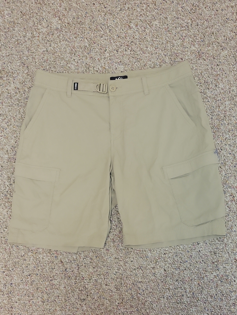REI Women's Tan Cargo Shorts with Belt Detail Sz 12 Outdoor Hiking Quick Dry
